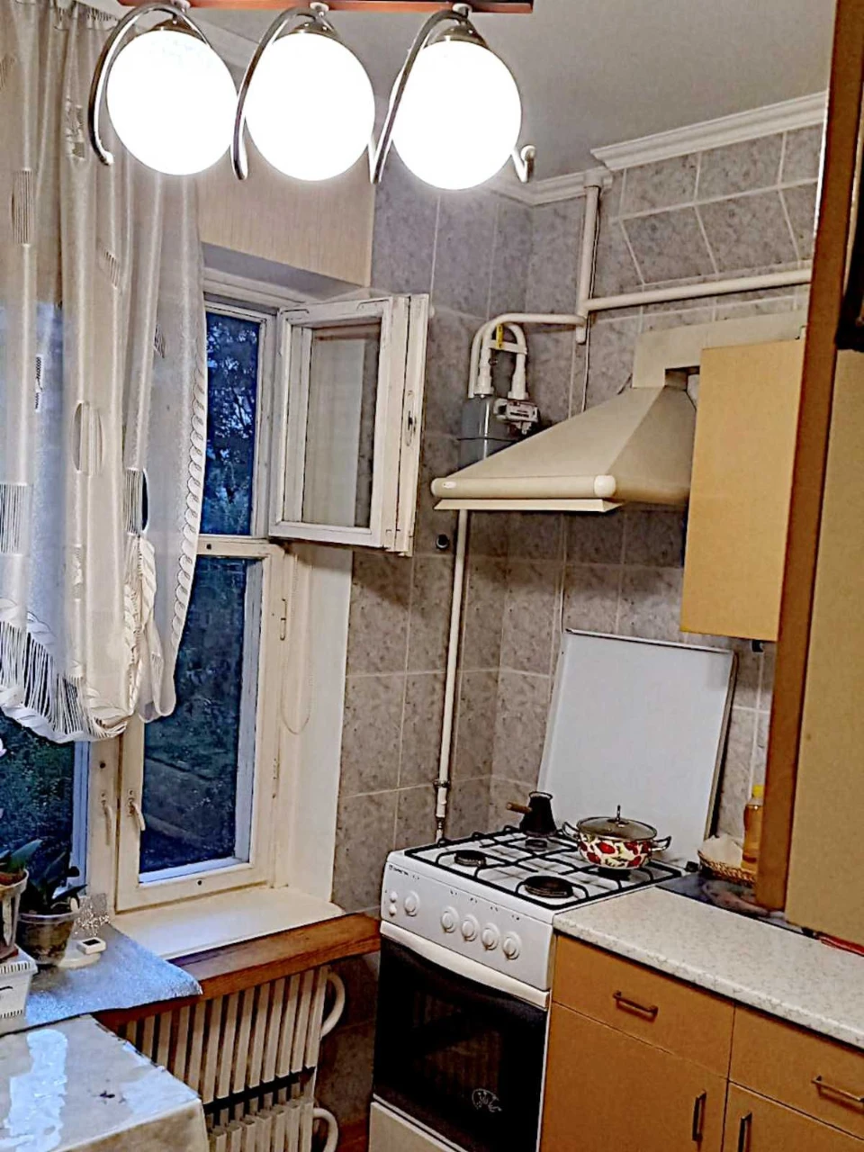 1к квартира Бородинский мкрн, 1 этаж, не торцевая