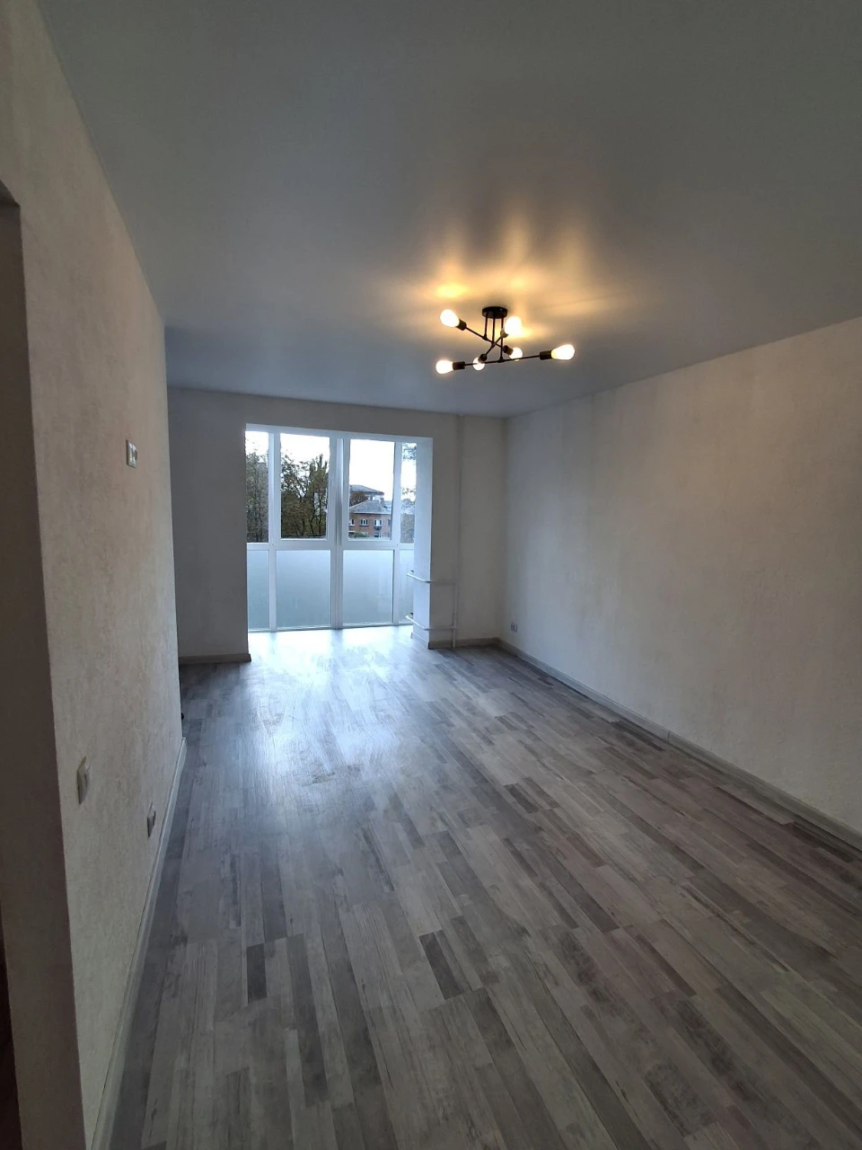 Продам 1 кімн з ремонтом в центрі