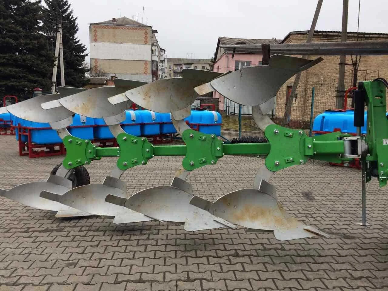 Плуг оборотний 3-4-5 корпусний Bomet Польща