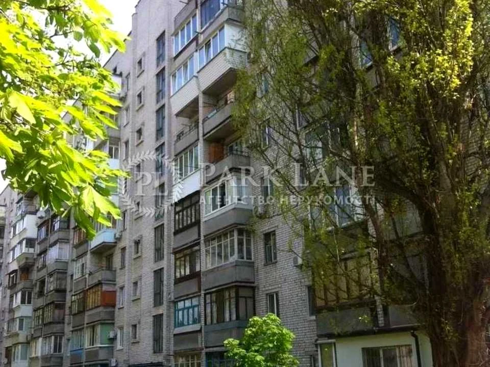 Квартира. Київ, Казарменна вул.