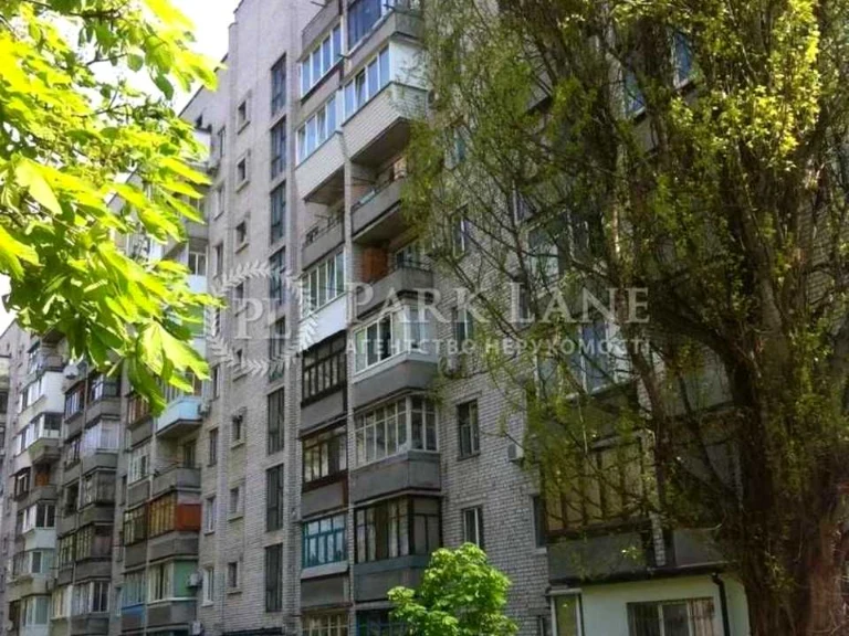 Квартира. Київ, Казарменна вул.