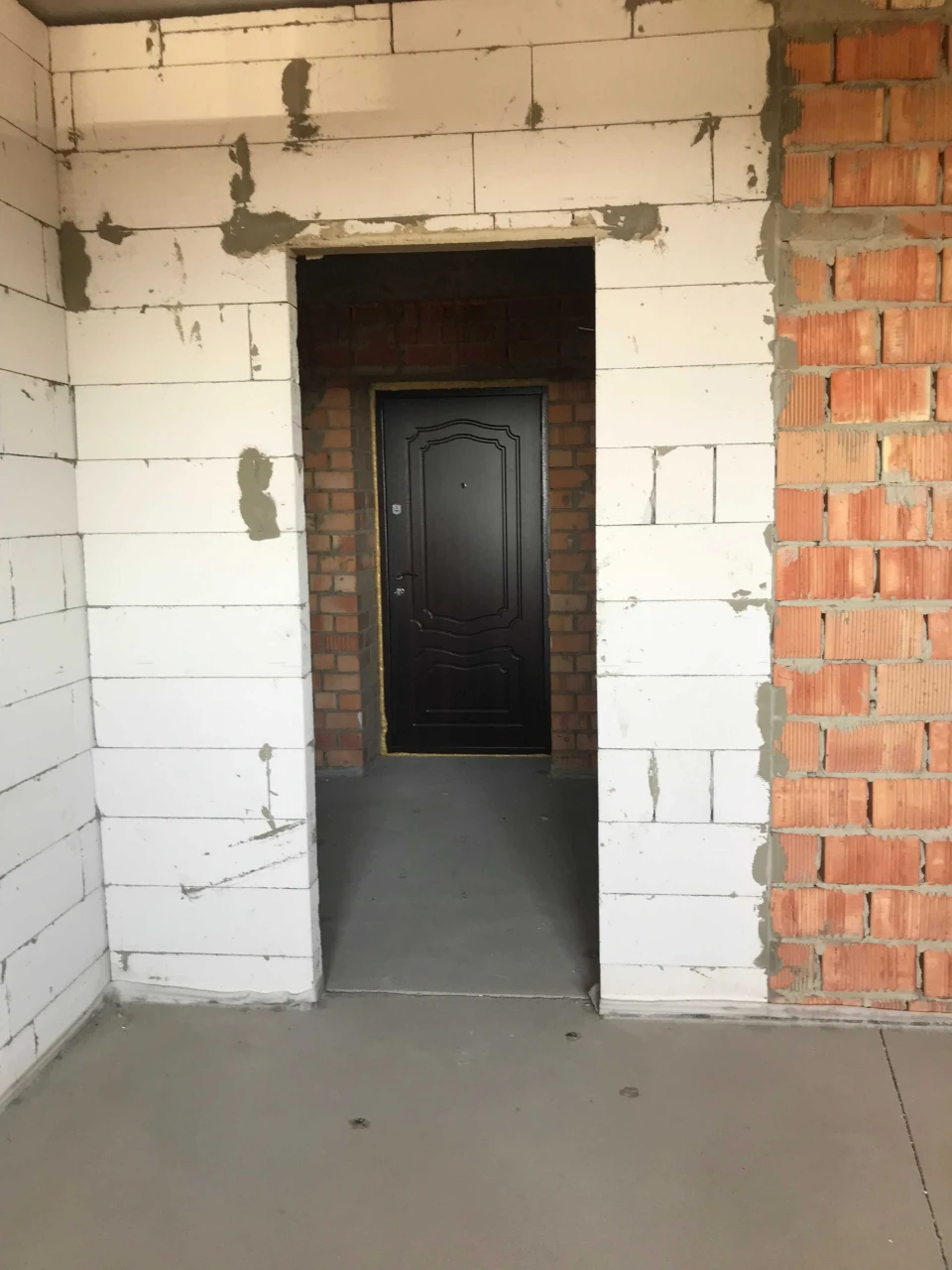 Продам в кирпичном доме квартиру,  55 кв. м.  Двухконтурный