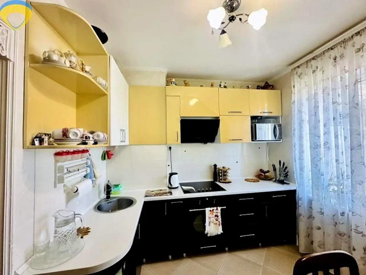 Продаж квартири 4-кімн. 90 м² 11/16 пов.