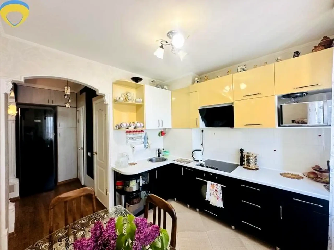 Продаж квартири 4-кімн. 90 м² 11/16 пов.
