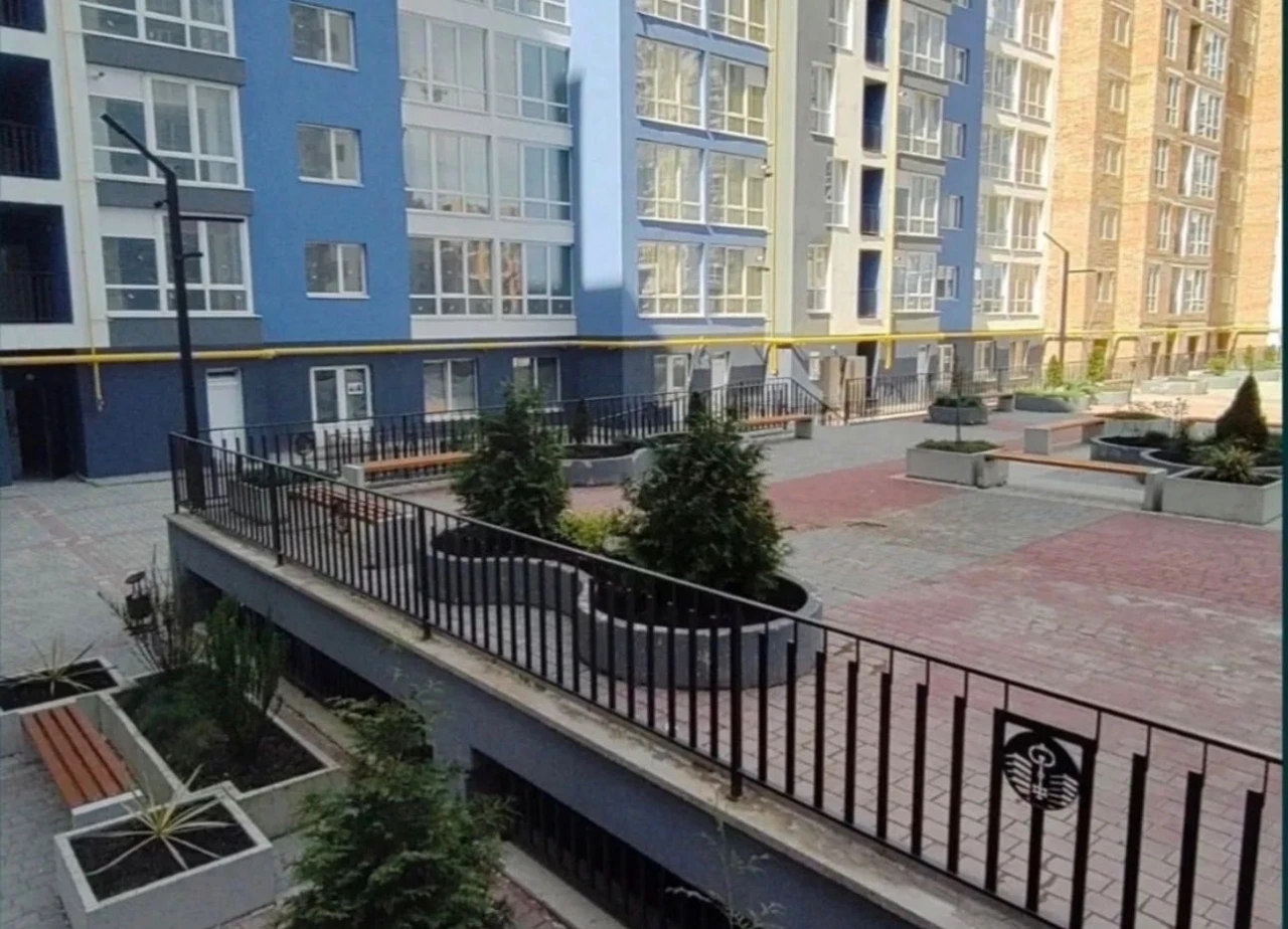 1 кімнатна збудована в Княгинин, центр