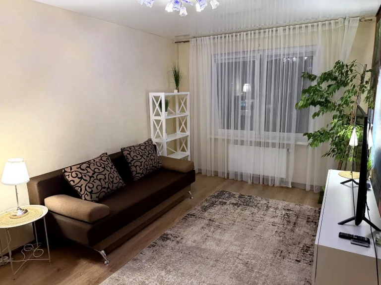 Оренда квартири 1-кімн. 37 м² 23/25 пов.