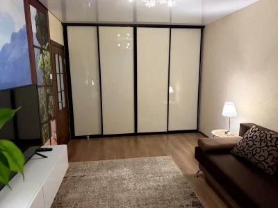 Оренда квартири 1-кімн. 37 м² 23/25 пов.
