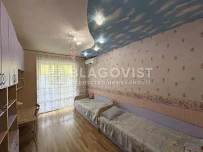 Продаж квартири Північна, 54Г метро Героїв Дніпра Оболонь