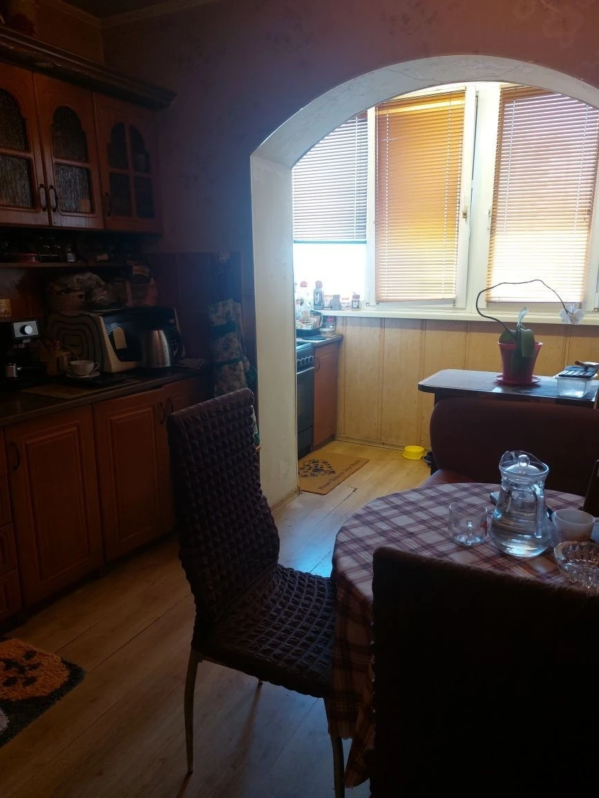 4-комн. кв-ра. 100м. Милославская 37.ТОРГ.