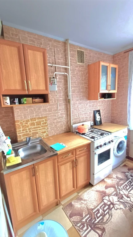 Продам 1К квартиру " Чешку"на 2/9 Мира / Театральная