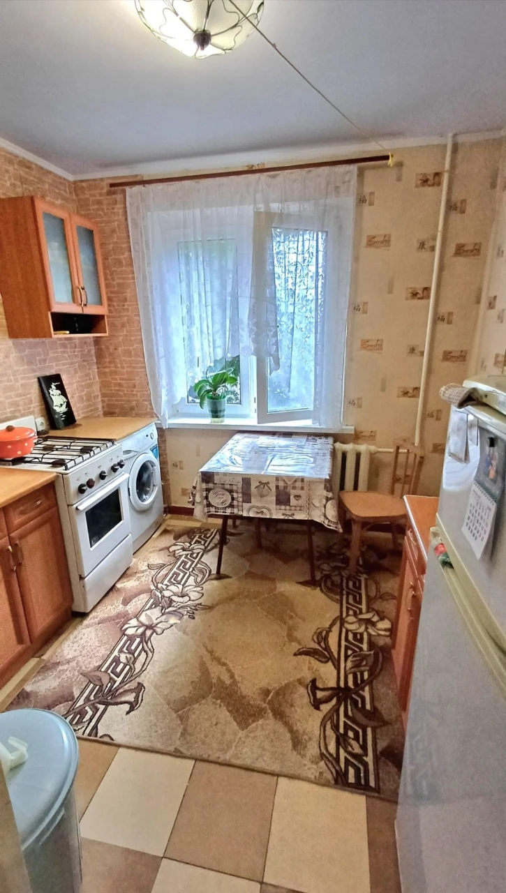 Продам 1К квартиру " Чешку"на 2/9 Мира / Театральная
