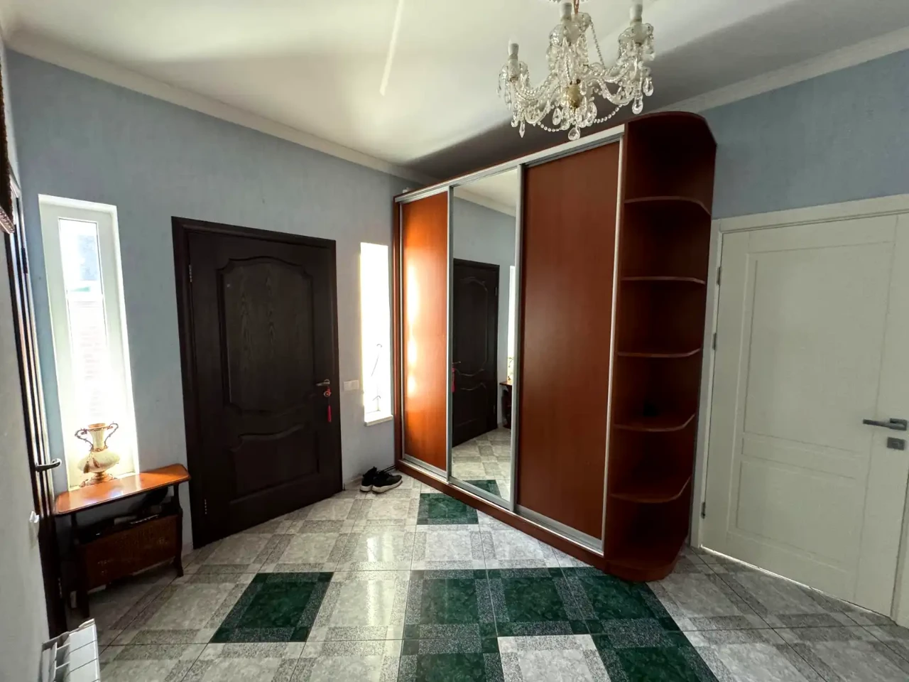 Оренда будинку 173.9 м² 6 сот.
