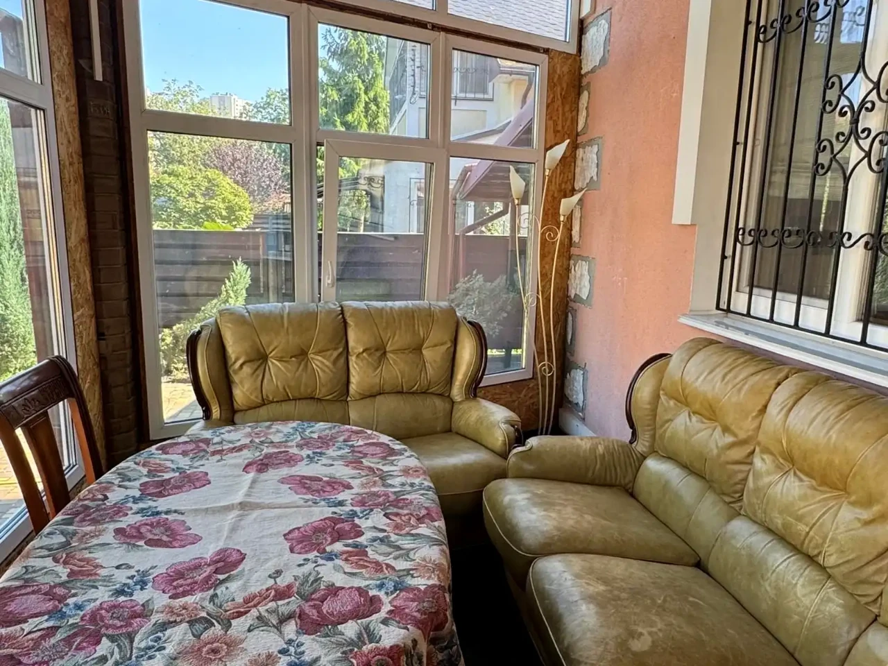 Оренда будинку 173.9 м² 6 сот.