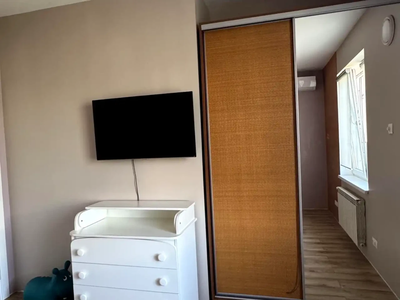Оренда будинку 173.9 м² 6 сот.