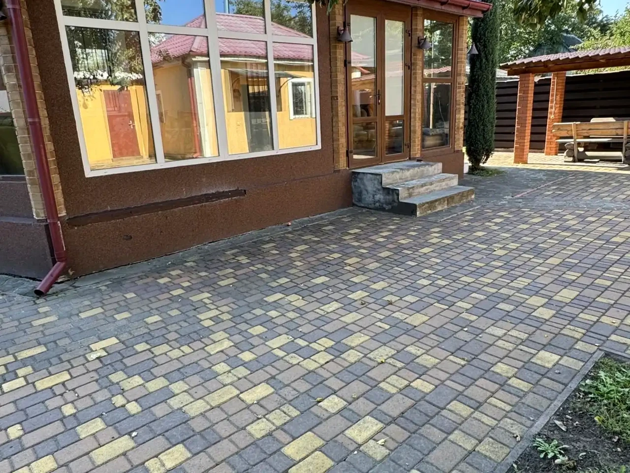 Оренда будинку 173.9 м² 6 сот.