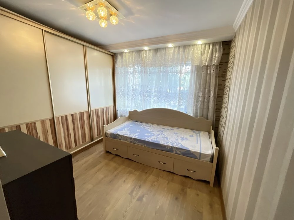 Продам 3к.квартиру вул Образцова