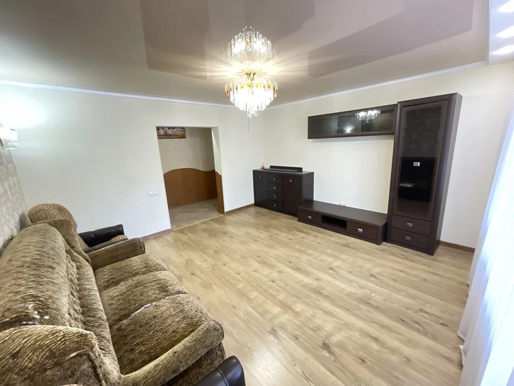 Продам 3к.квартиру вул Образцова