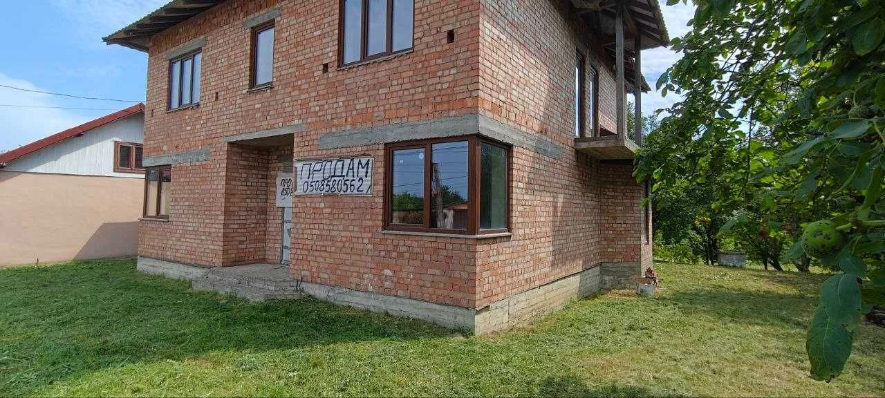 Продаж 2 поверхового будинку з ділянкою на 25 соток, 240 кв.