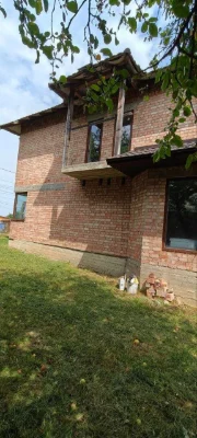 Продаж 2 поверхового будинку з ділянкою на 25 соток, 240 кв.