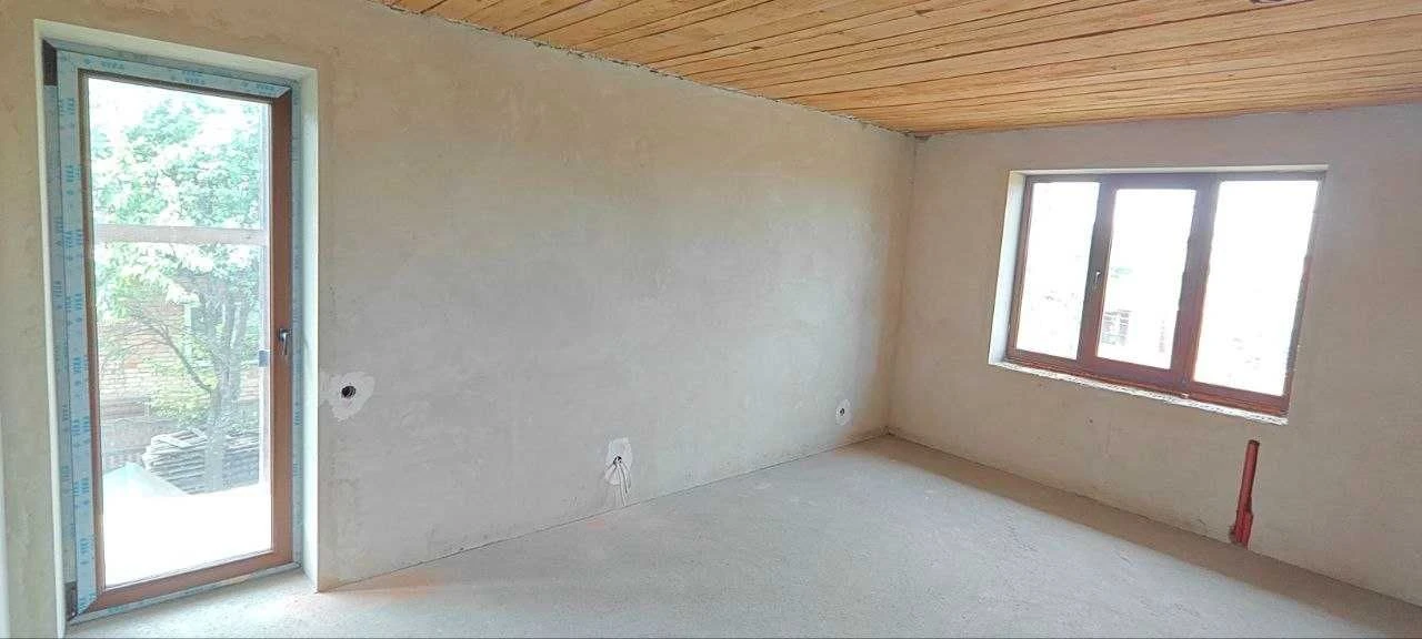 Продаж 2 поверхового будинку з ділянкою на 25 соток, 240 кв.