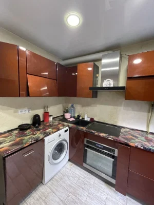 Каскад 2 кімнатна по Стуса