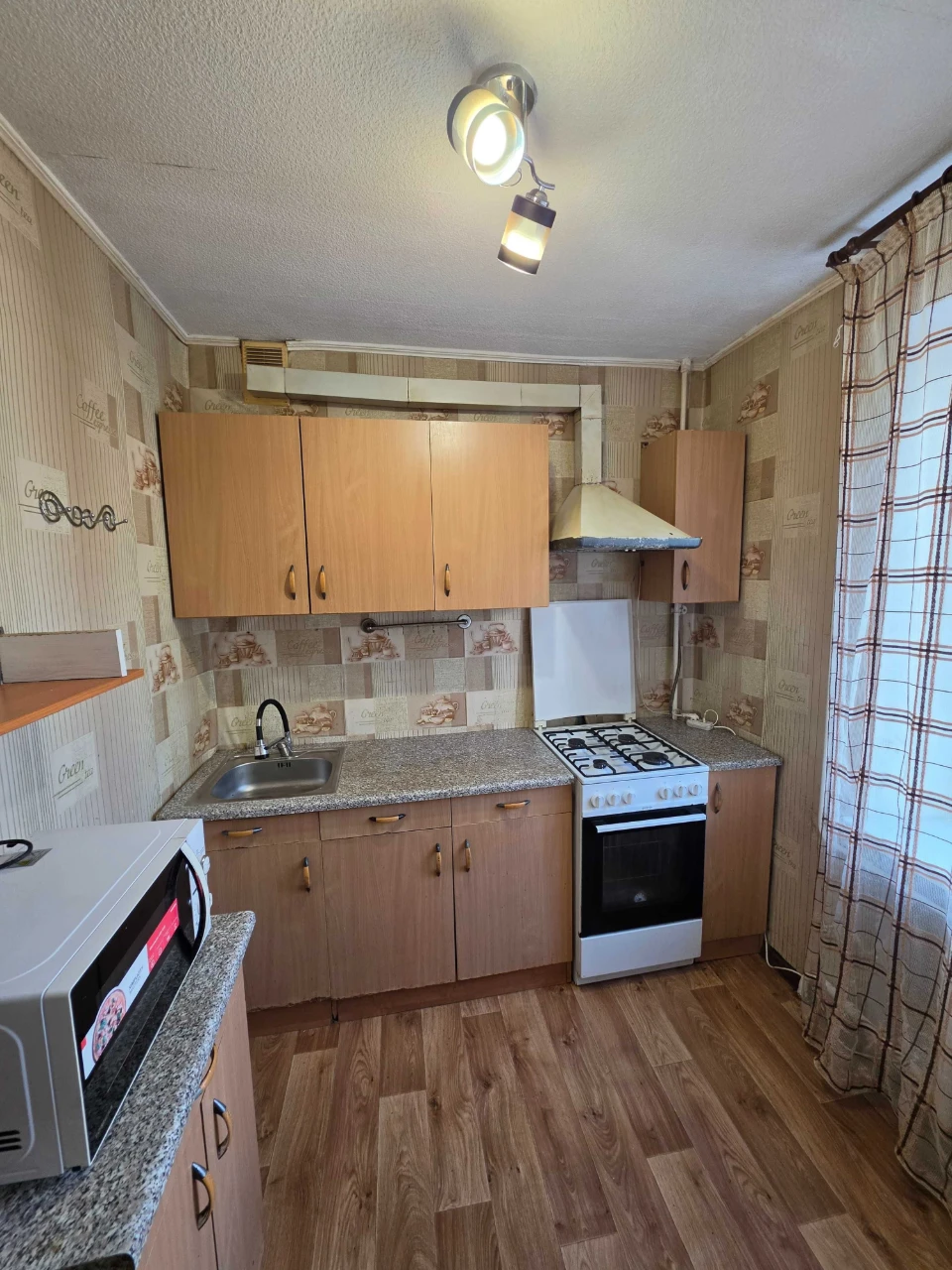 Продаж 1 к кв.,3/5,34 кв.,6 Слобідська(Комсомольська)