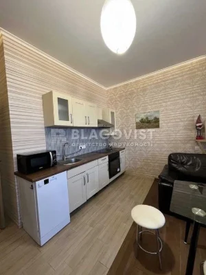 Apartment for sale Mikhnovskogo 14/16