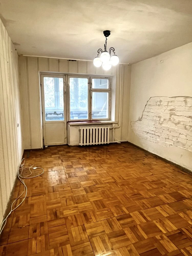 Без Комісії  Продаж просторої 1к квартири 43м.кв. в цегляном
