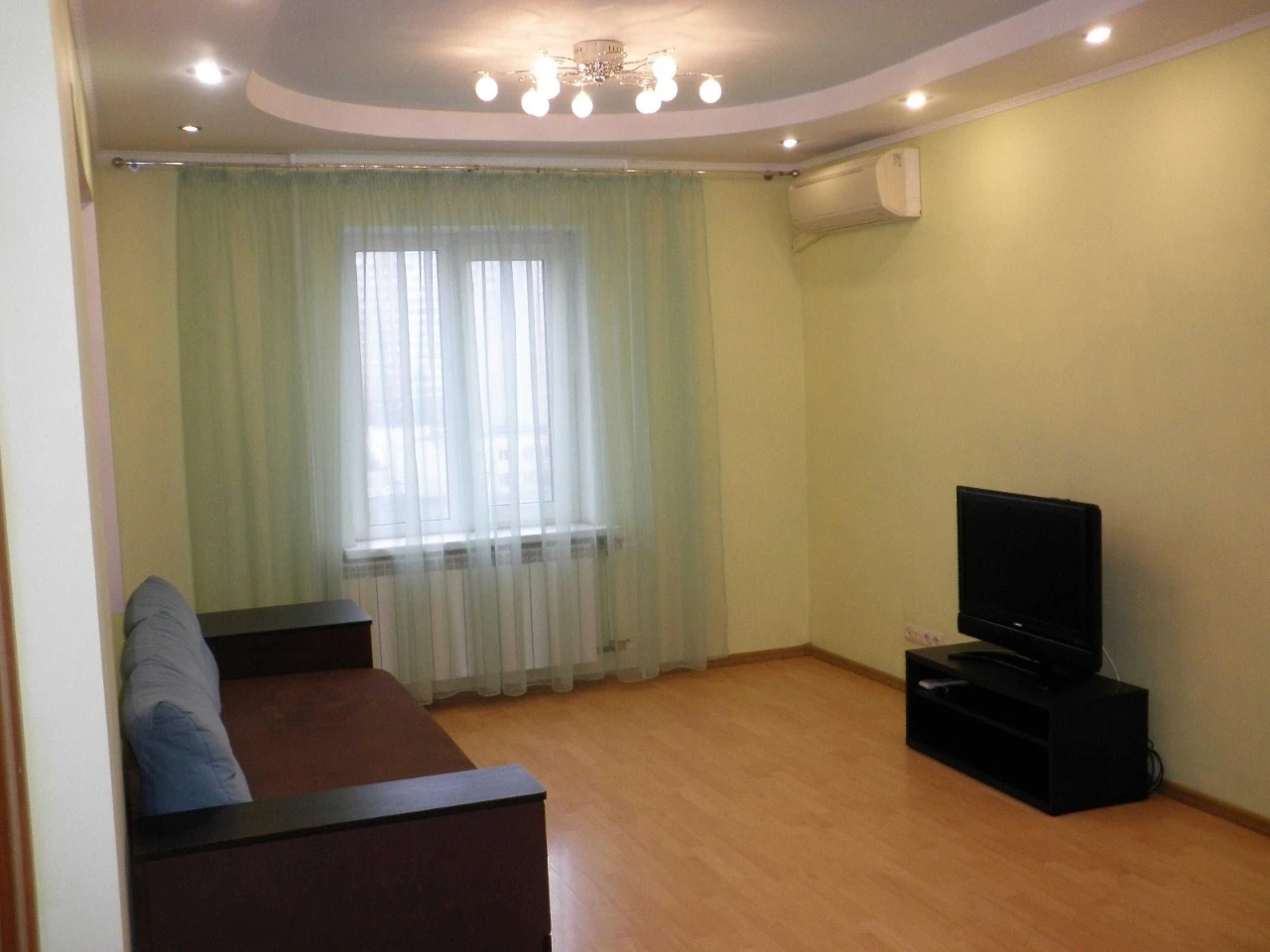 Продаж 3кім квартири, Київ, Ревуцького 7а Нова Дарниця