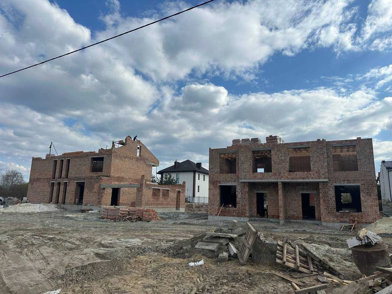 Продаж Будинку Білогорща біля лісу! Котедж!