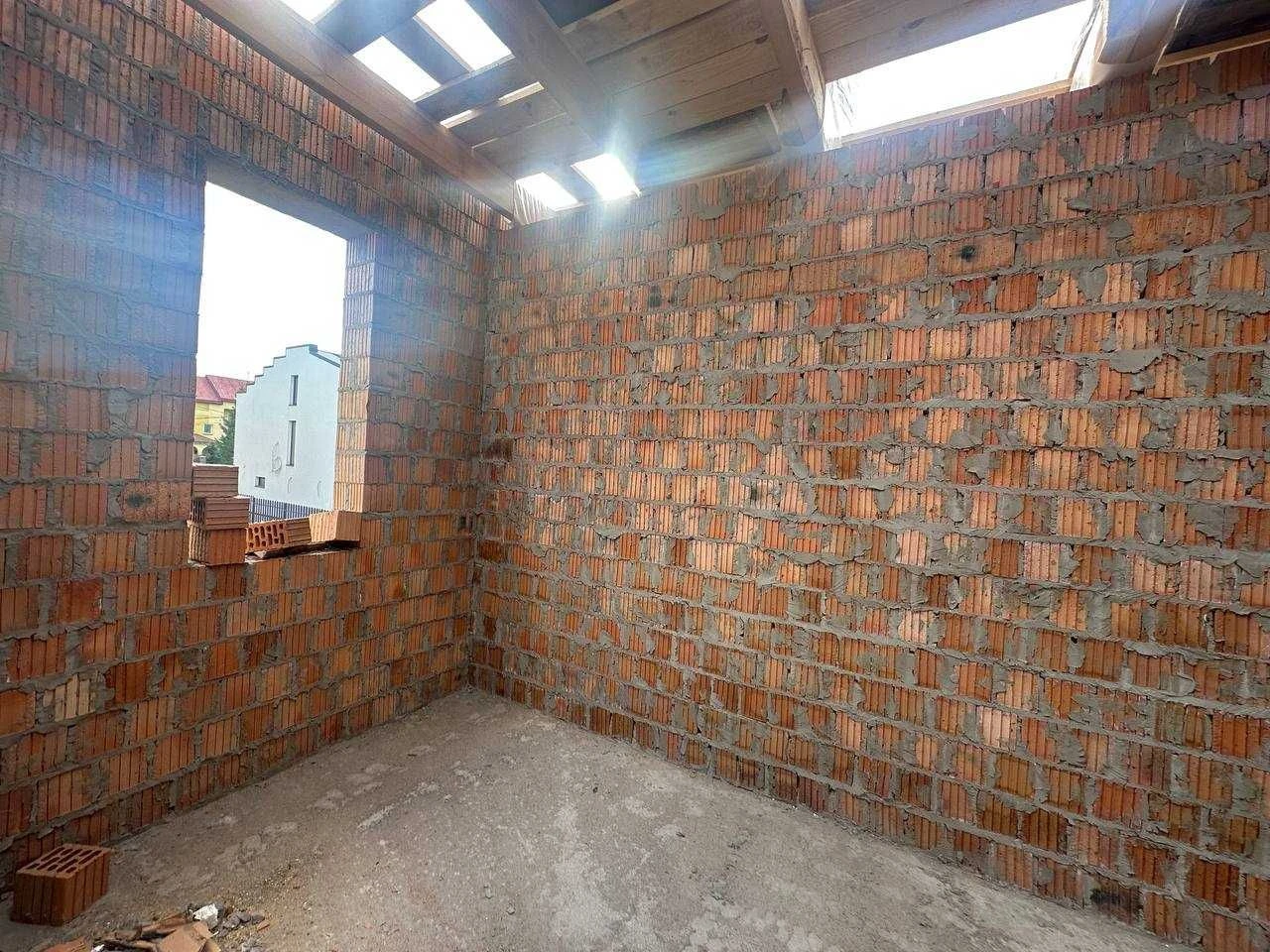 Продаж Будинку Білогорща біля лісу! Котедж!
