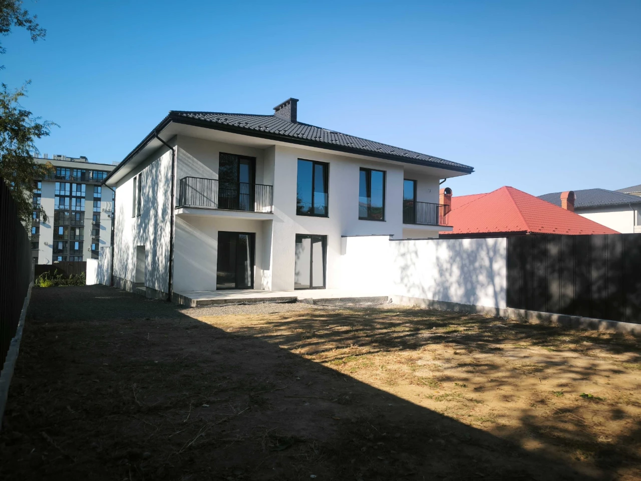 Квартира в клубному будинку (95 м2)
