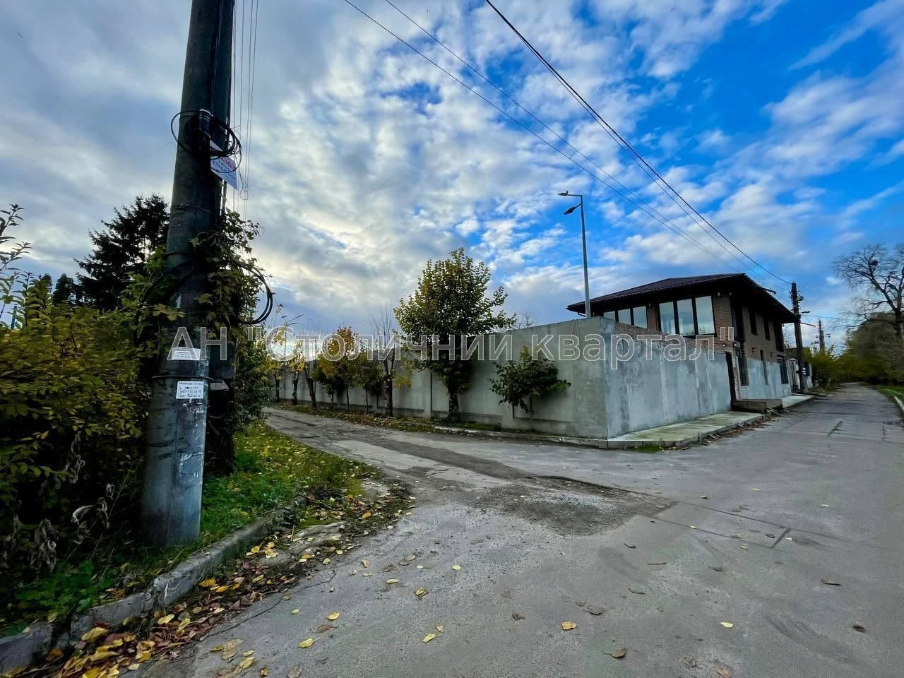 Продаж дачи та ділянки вул.Садова-131 метро Славутич