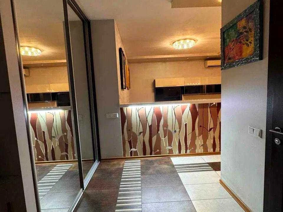 Квартира. Київ, Лесі Українки бульв.