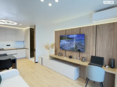Apartment for sale in Holosiiv