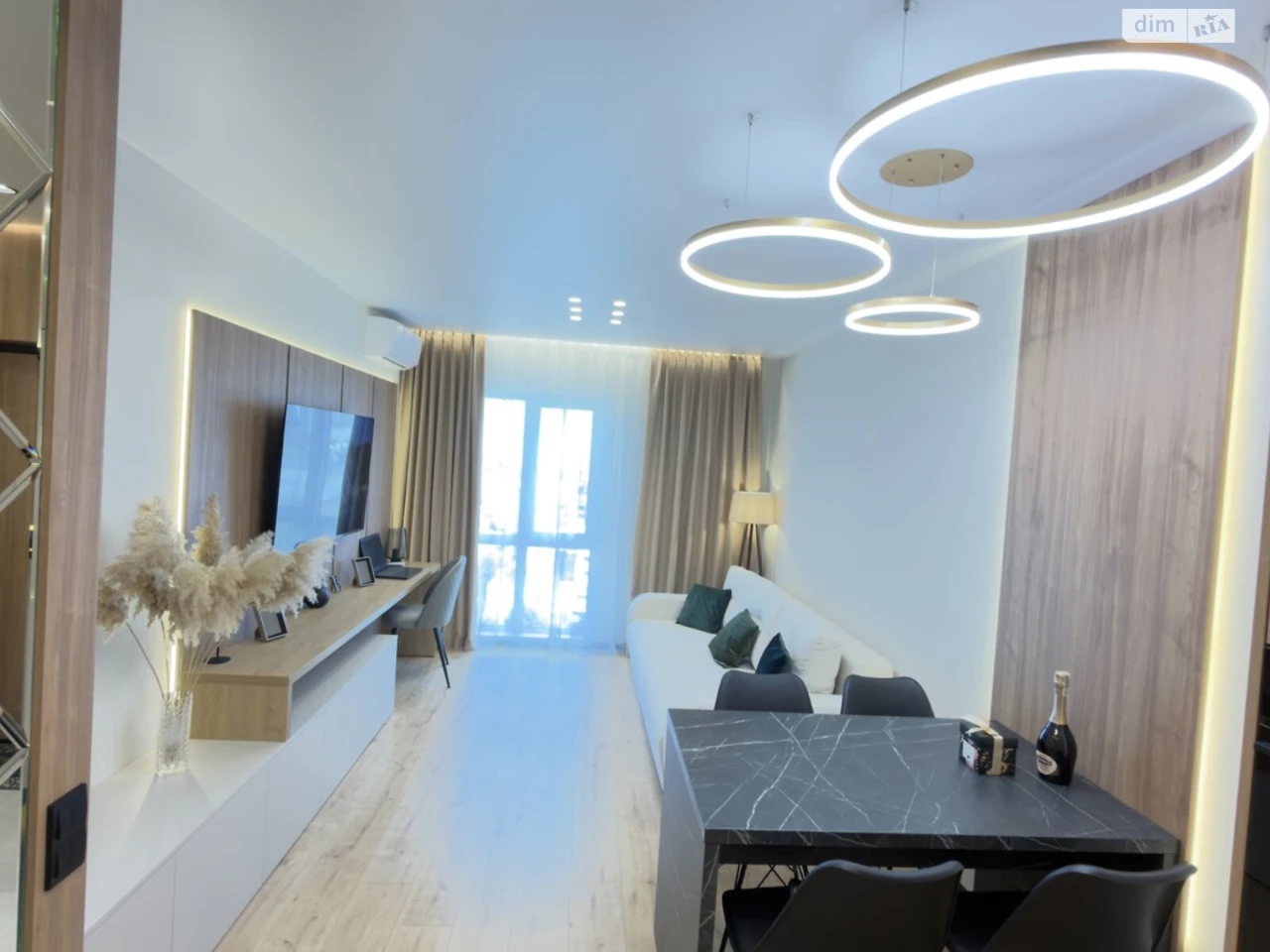 Apartment for sale in Holosiiv
