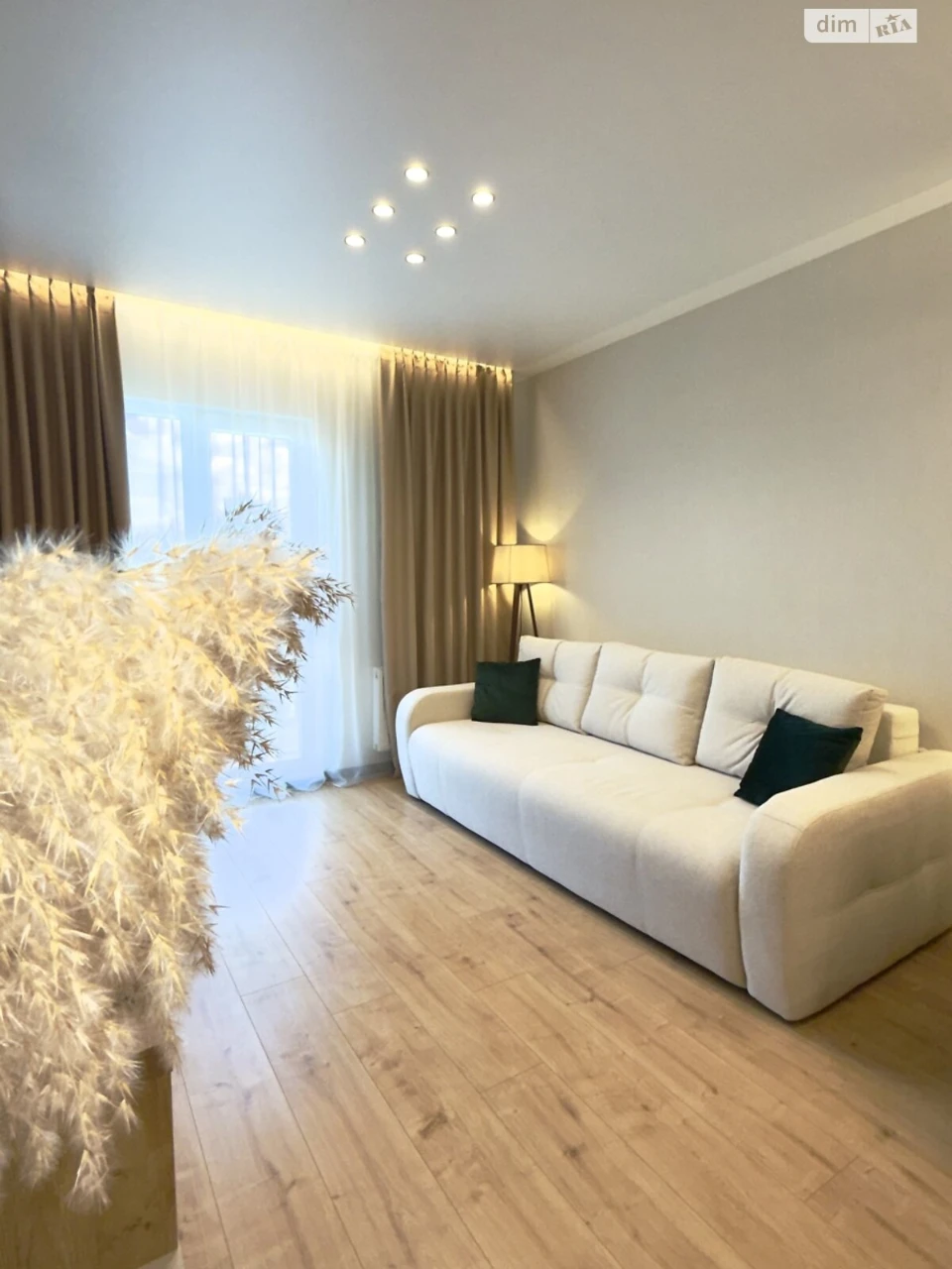 Apartment for sale in Holosiiv