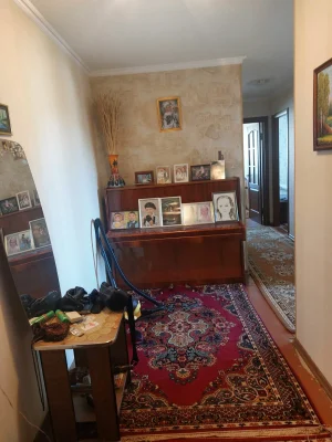Продаю 3 ком. квартиру.