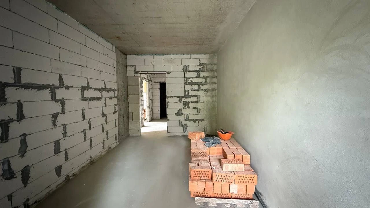 Продаж 2-к кв. 73 м Очеретяна, Карпатбуд. Здано. Шевченківсь
