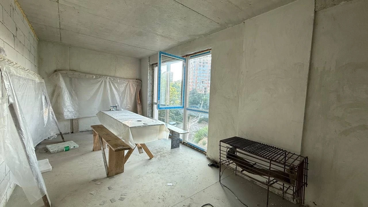 Продаж 2-к кв. 73 м Очеретяна, Карпатбуд. Здано. Шевченківсь