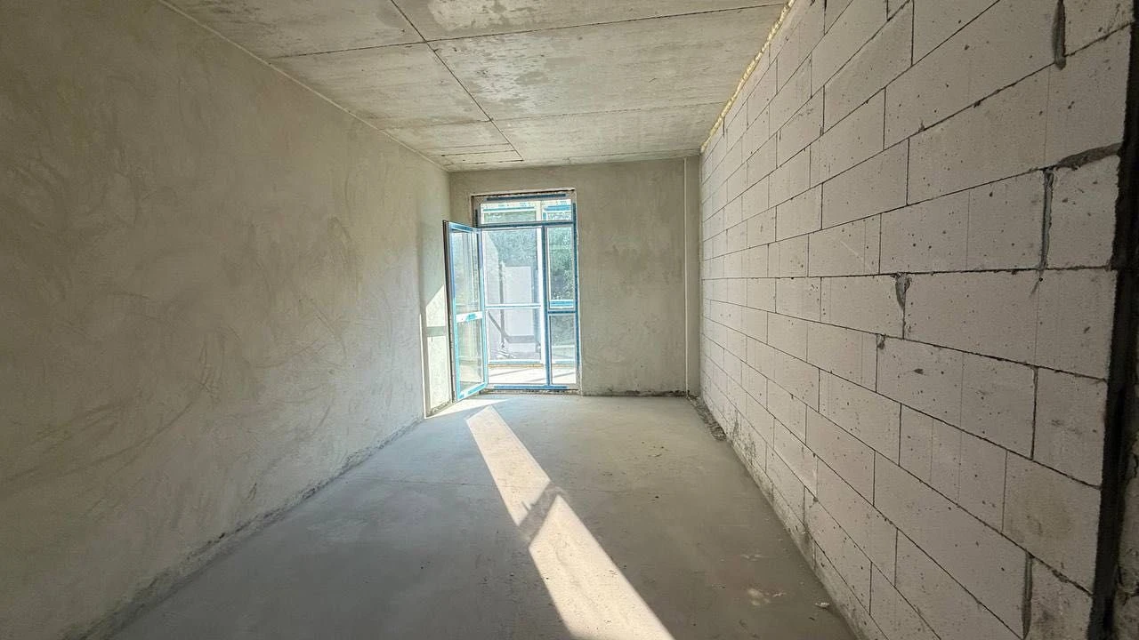 Продаж 2-к кв. 73 м Очеретяна, Карпатбуд. Здано. Шевченківсь