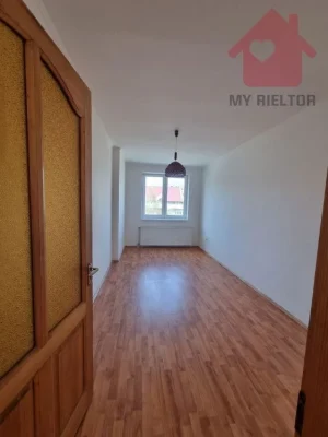 Продаж чотирикімнатної квартири по вул.Володимирська.