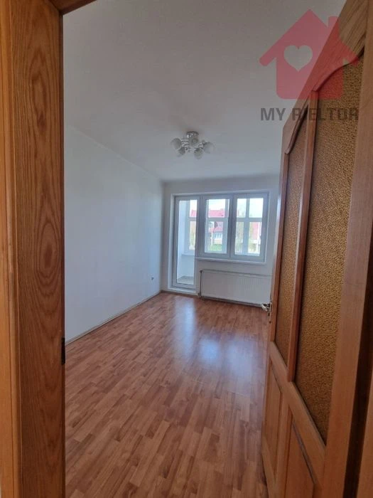 Продаж чотирикімнатної квартири по вул.Володимирська.