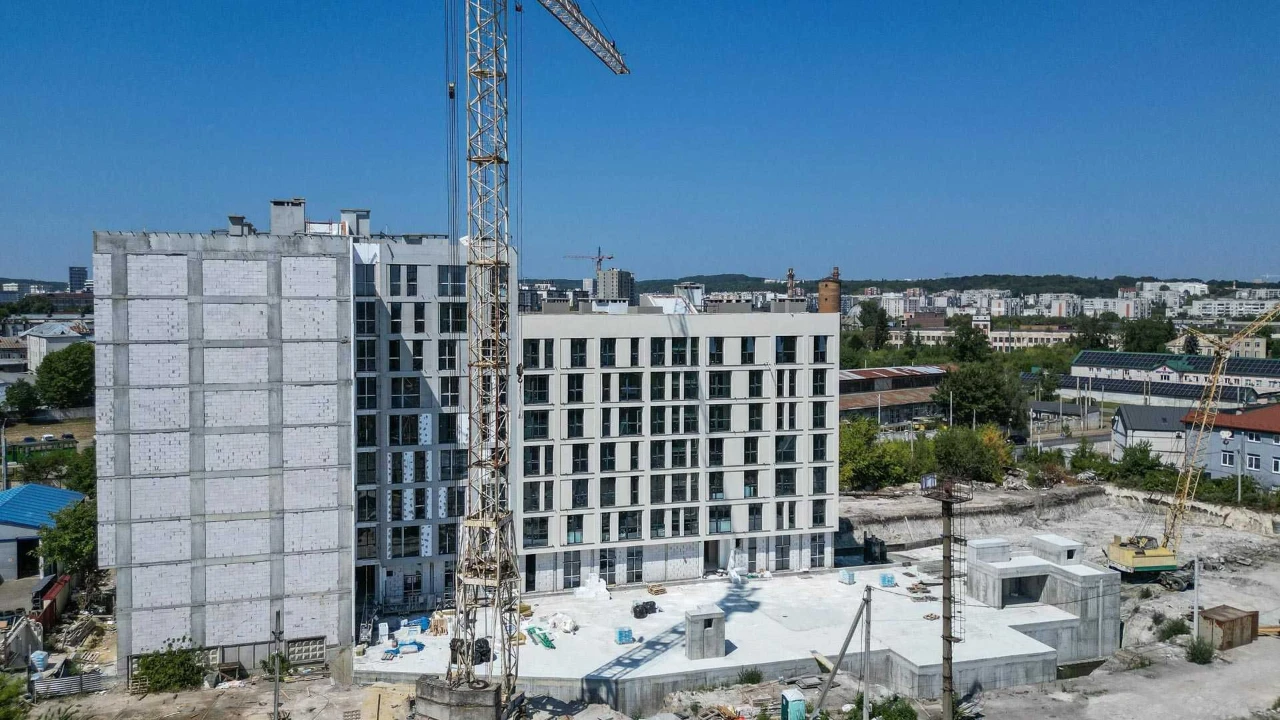 Простора 2-кімнатна квартира 72.91 м² з великою кухнею-вітал