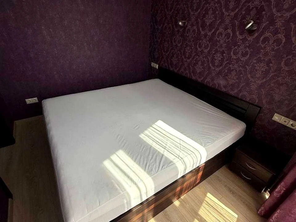 Квартира. Київ, Драгоманова вул.