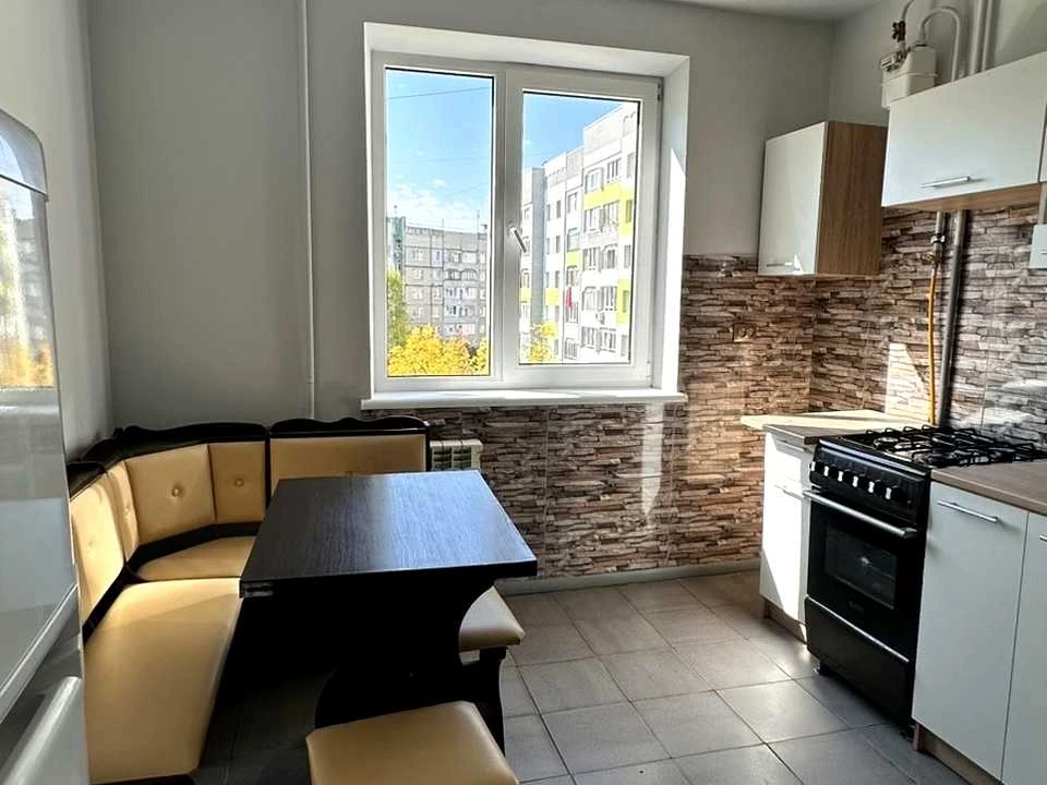 Квартира. Львів, Богдана-Ігора Антонича вул.