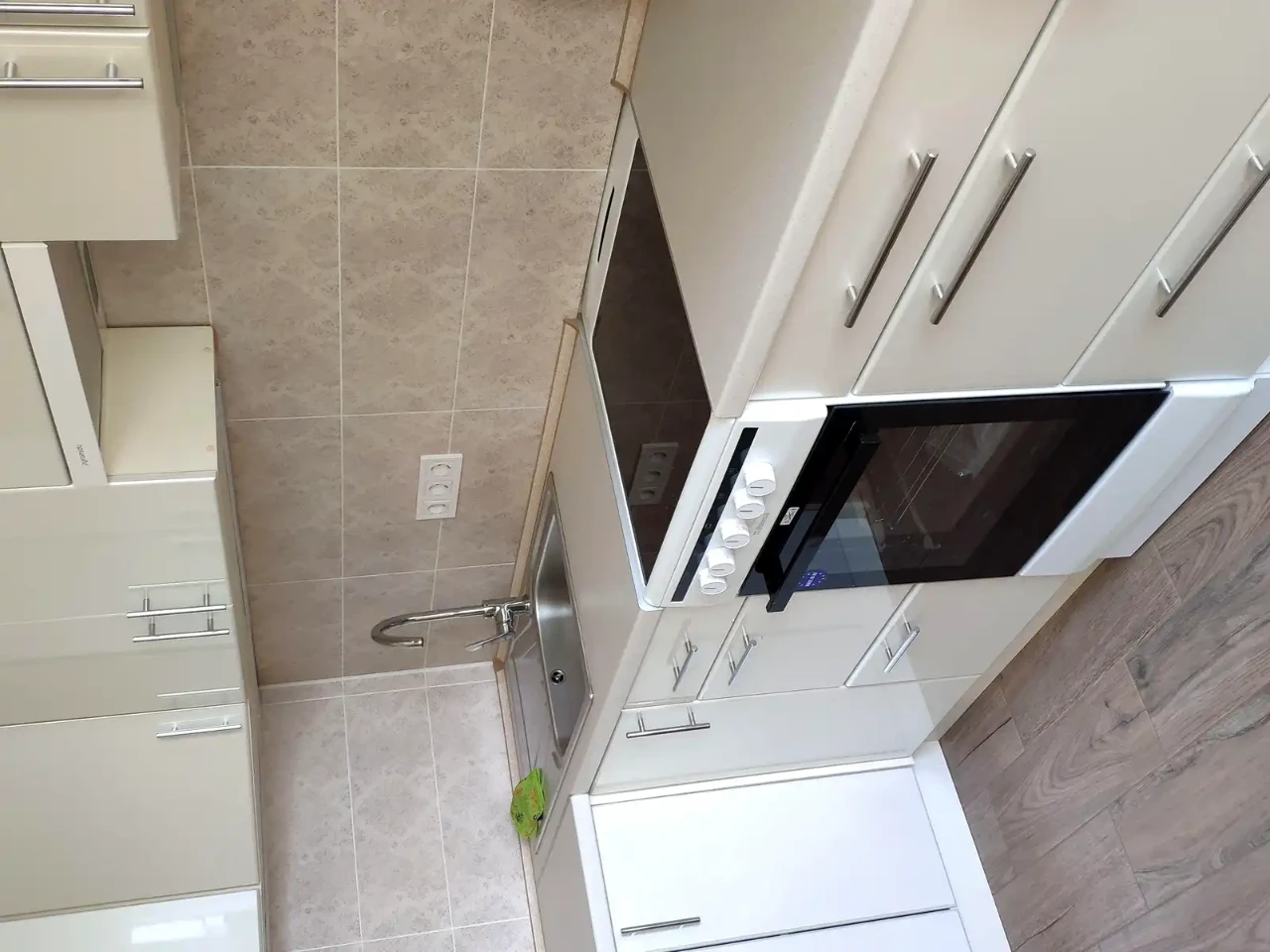 Оренда квартири 1-кімн. 40 м² 9/16 пов.