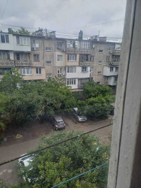 Продам 2-х комнатную квартиру со своим парком на Черемушках.