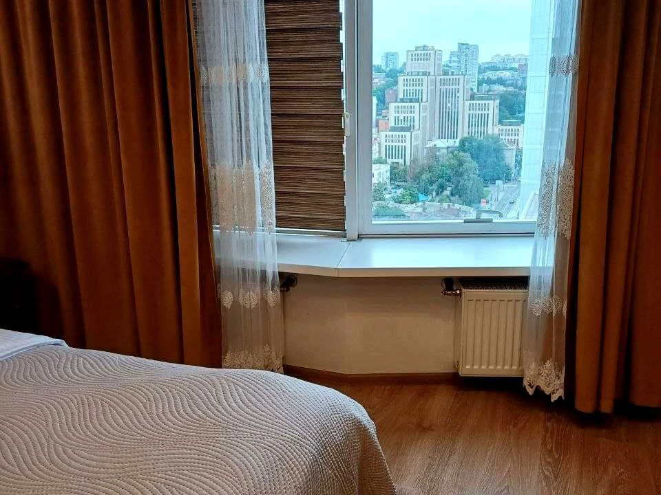 Квартира. Дніпро, Королеви Єлизавети ІІ вул.