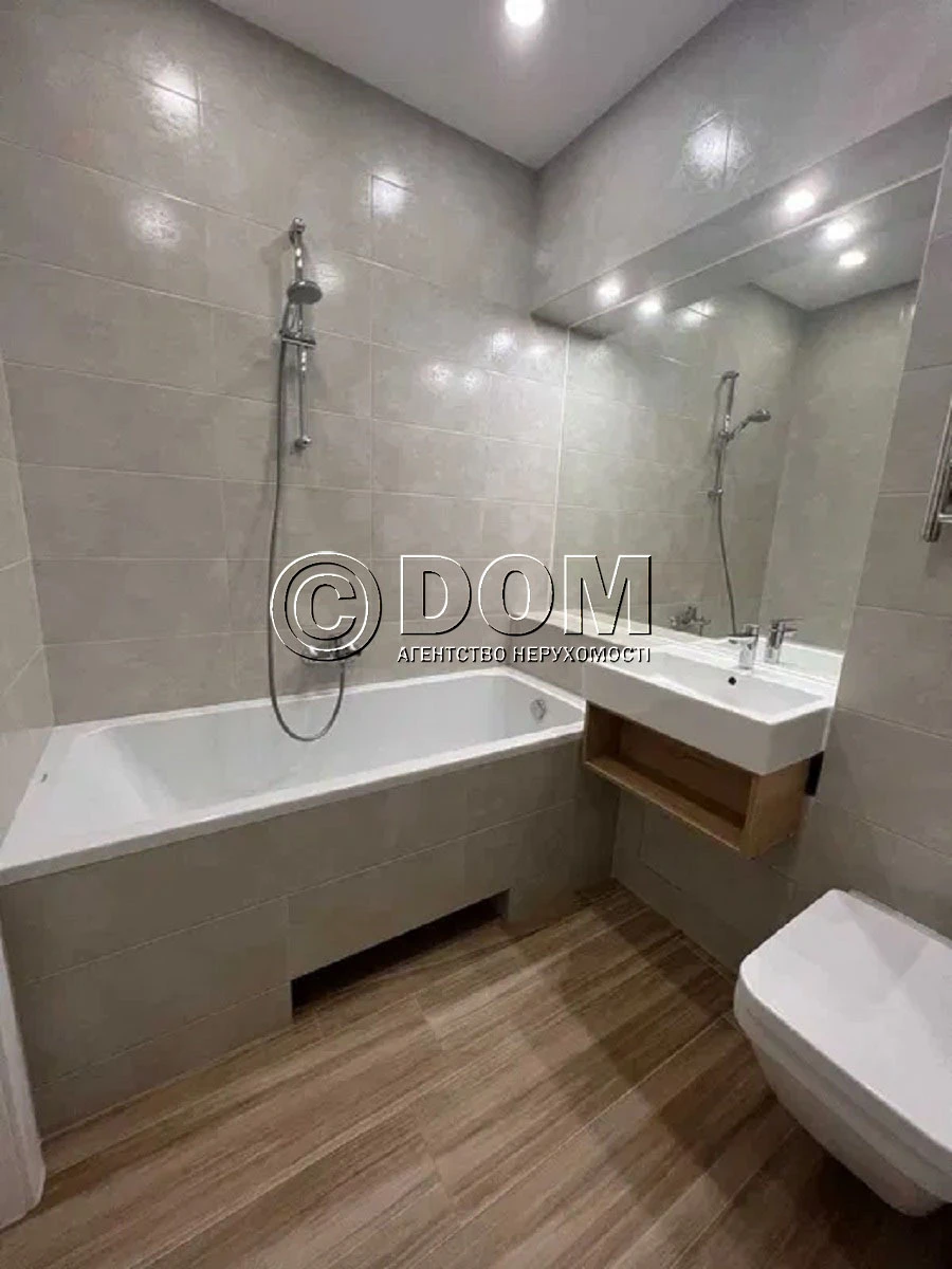 Продажа 2-комнатной квартиры 66 м², Сергея Данченко ул., 30